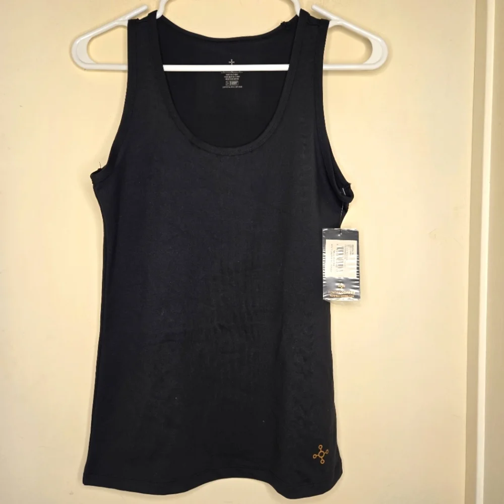 Tommie Copper 2 Pack  Black and Nude Compression Tanks - Picture 5 of 7